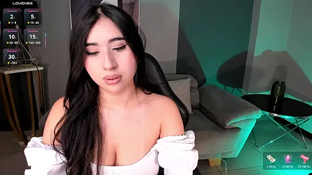 Snapshot of MayaMoretti_ chatting on July 2026 08:25:01 PM MayaMoretti online show from July 2026 08:25:01 PM