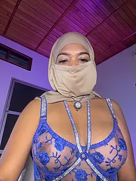 Snapshot of Yuli_arabic chatting on June 2026 08:11:01 PM Yuli arabic online show from June 2026 08:11:01 PM