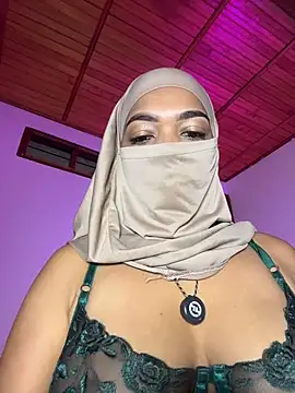 Snapshot of Yuli_arabic chatting on July 2026 06:40:01 PM Yuli arabic online show from July 2026 06:40:01 PM
