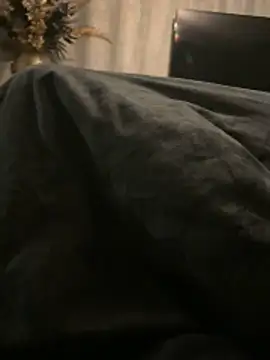 geilstell234 online show from November 2025 10:32:01 PM