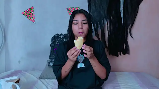 Danka smith online show from October 2025 07:06:02 AM