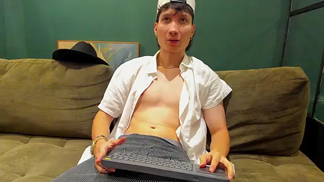 enzo steel online show from October 2025 01:42:02 AM