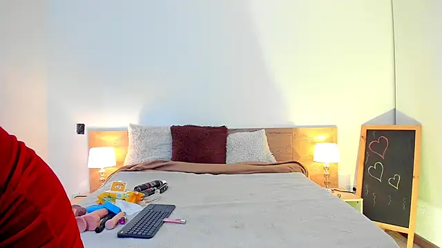 Parys Hot online show from September 2025 04:01:02 AM