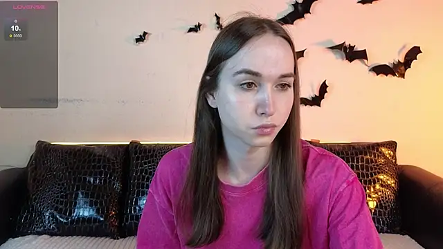 Angeel Kate online show from November 2025 04:44:02 AM