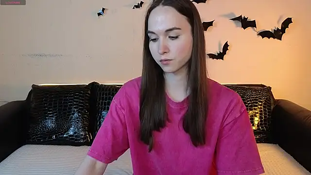 Angeel Kate online show from November 2025 11:43:02 AM