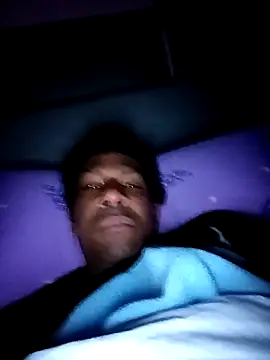 Snapshot of estrogeni chatting on March 2026 09:21:02 PM estrogeni online show from March 2026 09:21:02 PM