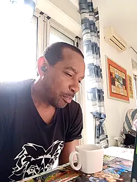 estrogeni online show from April 2026 06:17:02 AM