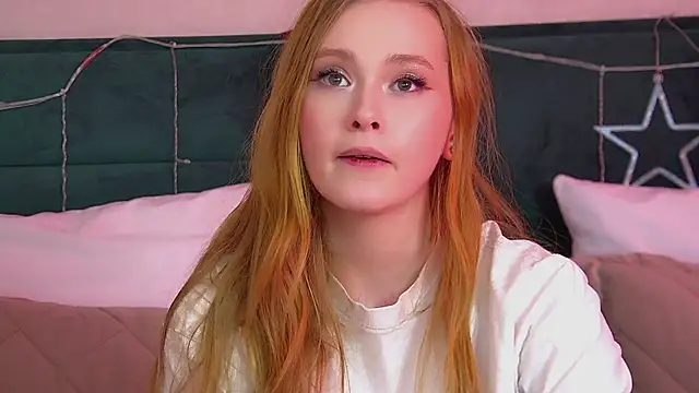 AgataFoxley online show from December 2025 08:59:01 PM