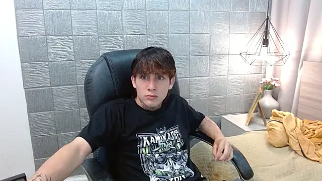 Iantwink18 online show from September 2025 08:31:02 PM