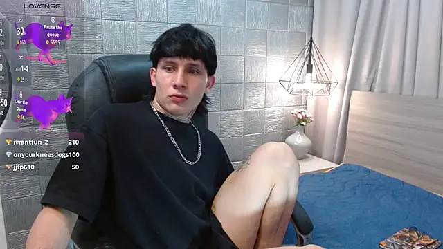 Iantwink18 online show from October 2025 10:16:02 AM