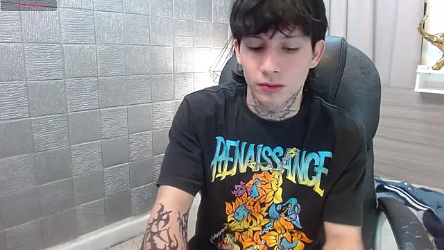 Iantwink18 online show from November 2025 03:23:01 PM