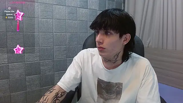 Iantwink18 online show from December 2025 07:55:01 PM