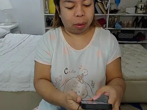 queengreatdivats01 online show from April 2026 02:56:01 AM