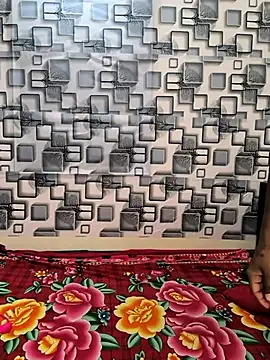 Family02 online show from November 2025 05:23:01 PM