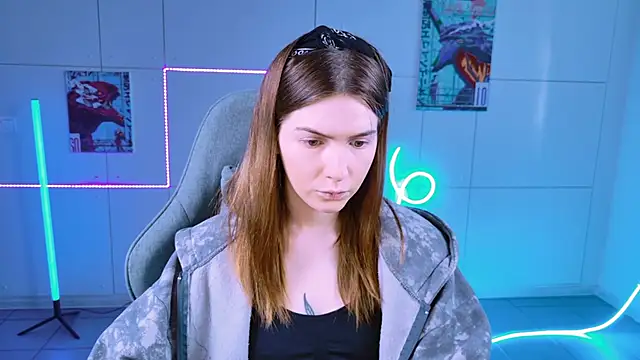 Snapshot of AliceCUNTach chatting on September 2025 05:07:01 AM AliceCUNTach online show from September 2025 05:07:01 AM