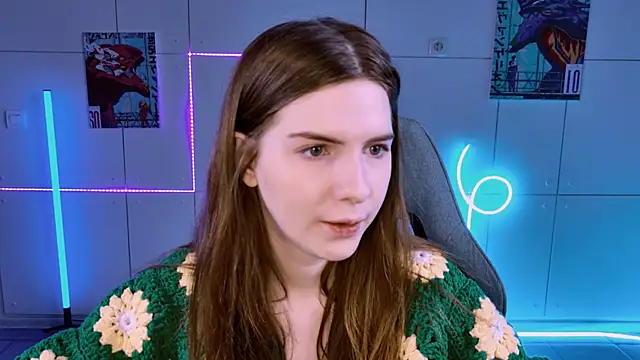 Snapshot of AliceCUNTach chatting on September 2025 05:09:02 AM AliceCUNTach online show from September 2025 05:09:02 AM