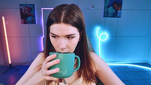 Snapshot of AliceCUNTach chatting on September 2025 05:11:02 AM AliceCUNTach online show from September 2025 05:11:02 AM