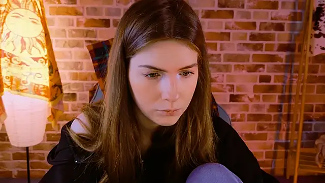 Snapshot of AliceCUNTach chatting on October 2025 05:07:02 AM AliceCUNTach online show from October 2025 05:07:02 AM