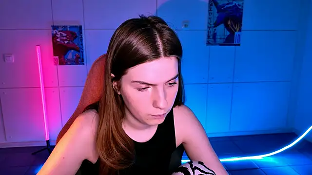 Snapshot of AliceCUNTach chatting on November 2025 05:17:01 AM AliceCUNTach online show from November 2025 05:17:01 AM