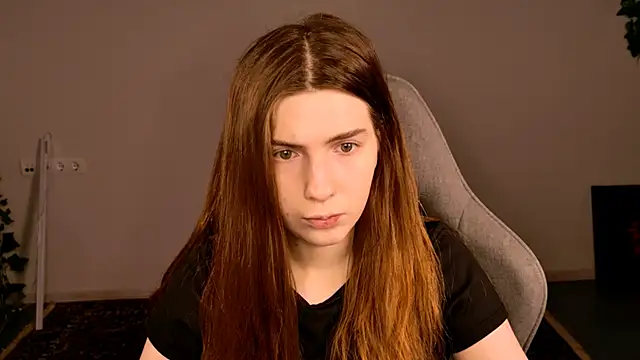 Snapshot of AliceCUNTach chatting on November 2025 05:10:01 AM AliceCUNTach online show from November 2025 05:10:01 AM