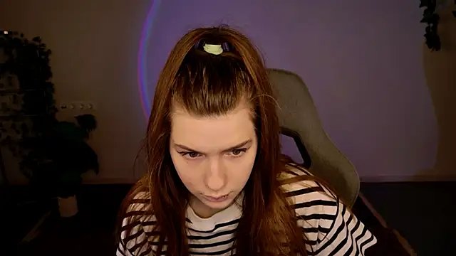 AliceCUNTach online show from December 2025 05:02:01 AM