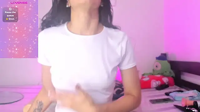 lustlunna online show from December 2025 01:43:02 AM