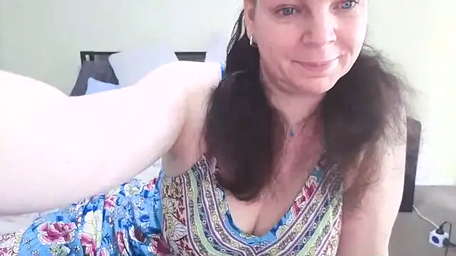 aussiepeaches online show from September 2025 01:52:01 AM