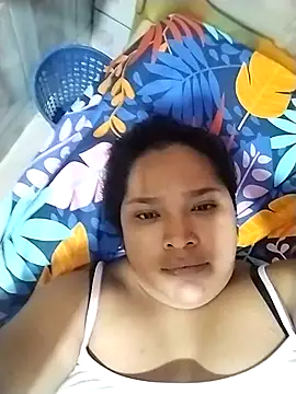 Angelly ricura online show from November 2025 01:43:01 PM