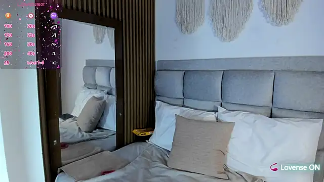 Aliina  Sauvage online show from November 2025 02:27:02 PM