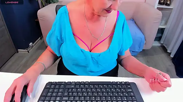 HotandMature online show from January 2025 02:46:02 PM