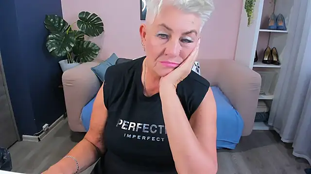 HotandMature online show from September 2025 08:26:01 AM