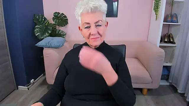 HotandMature online show from October 2025 09:18:01 AM