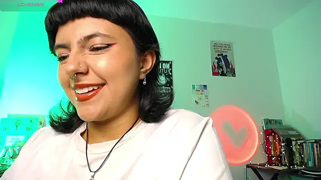 AlmaNanax online show from September 2025 03:08:01 AM