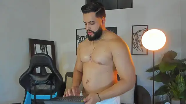 Justin kingX7 online show from March 2026 03:32:02 AM