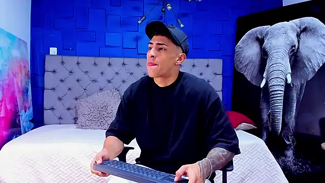 Snapshot of adrian_ray chatting on September 2025 11:43:01 AM adrian ray online show from September 2025 11:43:01 AM