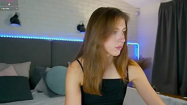 SweetVikki online show from October 2025 12:16:01 PM