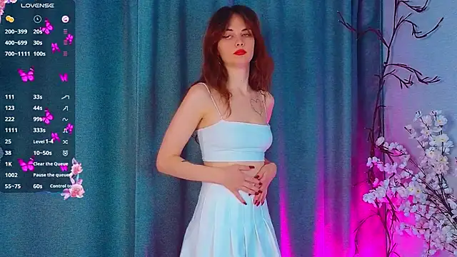 LisaDrake online show from September 2025 08:33:01 PM