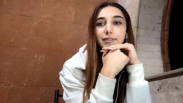 LinaMour online show from September 2025 10:20:02 PM