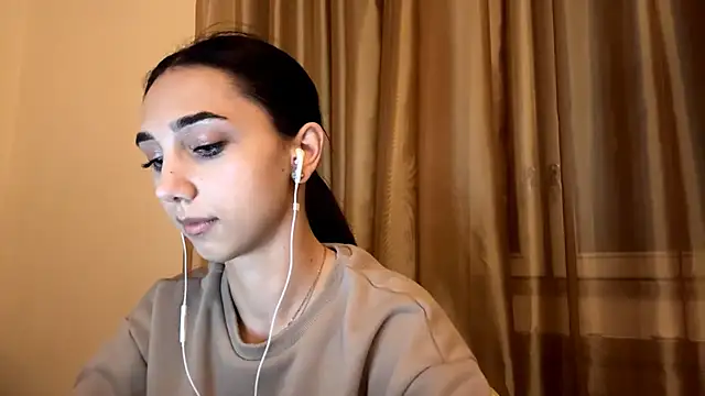 LinaMour online show from October 2025 10:09:01 PM