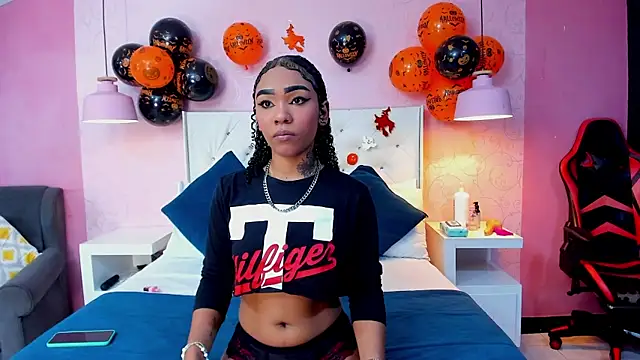 SkylerBloomm online show from October 2025 03:07:02 AM