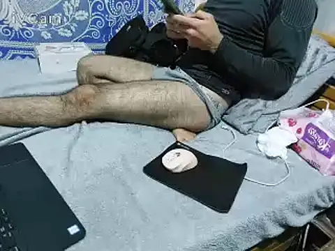 Snapshot of yazinyazin1 chatting on February 2026 07:54:02 PM yazinyazin1 online show from February 2026 07:54:02 PM