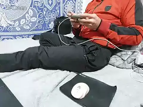 Snapshot of yazinyazin1 chatting on February 2026 02:47:01 PM yazinyazin1 online show from February 2026 02:47:01 PM