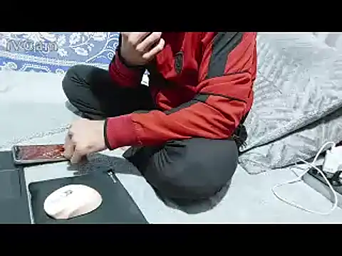 Snapshot of yazinyazin1 chatting on February 2026 02:13:01 PM yazinyazin1 online show from February 2026 02:13:01 PM