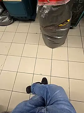 sisman31 online show from October 2025 12:05:02 AM