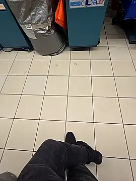 sisman31 online show from October 2025 10:19:01 PM