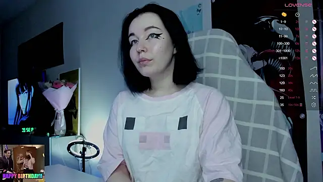 Snapshot of MargarettRose chatting on February 2026 01:33:01 AM MargarettRose online show from February 2026 01:33:01 AM