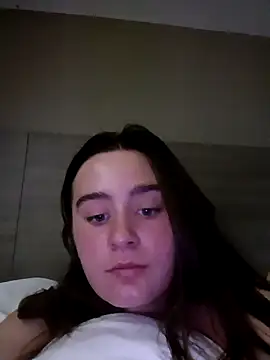 freakylittlebitch69 online show from October 2025 09:01:01 PM