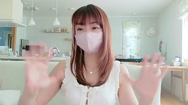 Snapshot of SUZU_1201 chatting on April 2026 12:39:01 AM SUZU 1201 online show from April 2026 12:39:01 AM