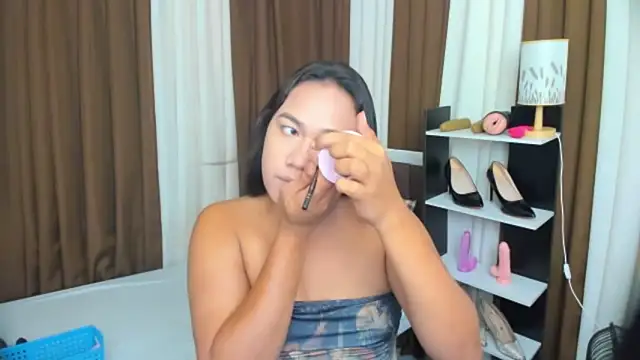 TsUncutKaren online show from September 2025 04:41:02 PM