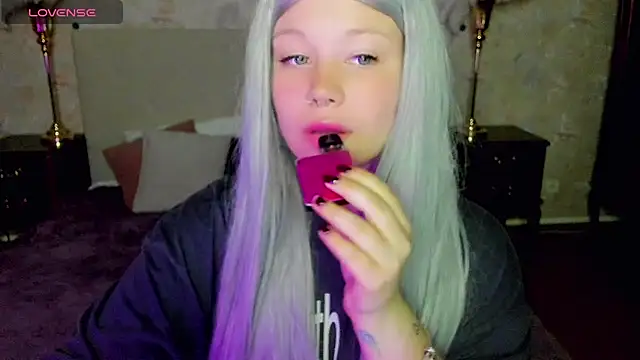 Diana Dream online show from September 2025 07:14:02 PM